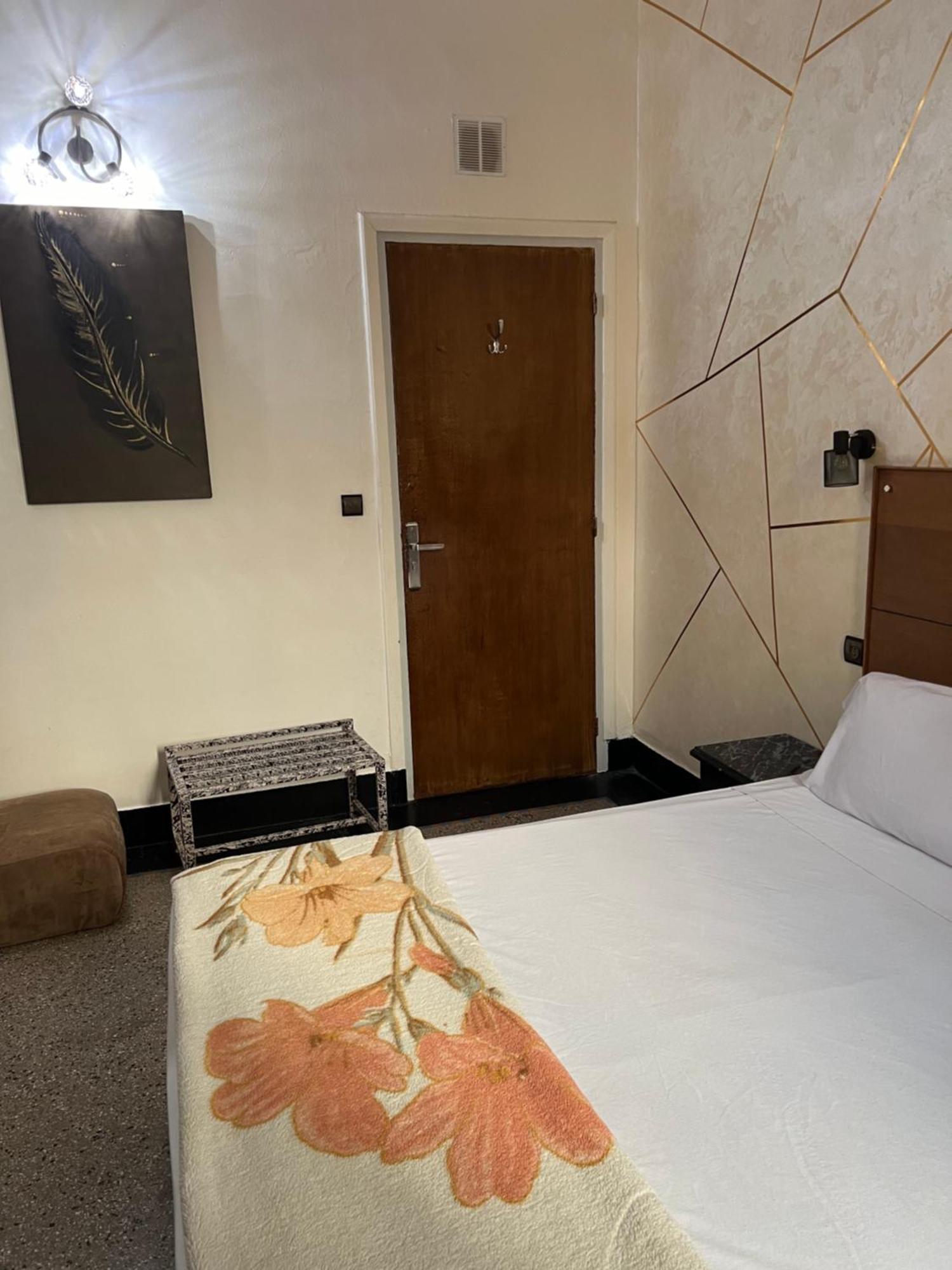 Amor Hotel Fès